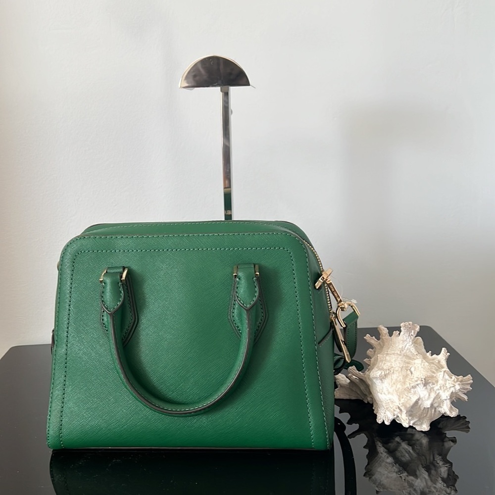 Michael Kors crossbody - Picture 4 of 9